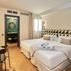 The Moods Oasis 3*, Barcelona España